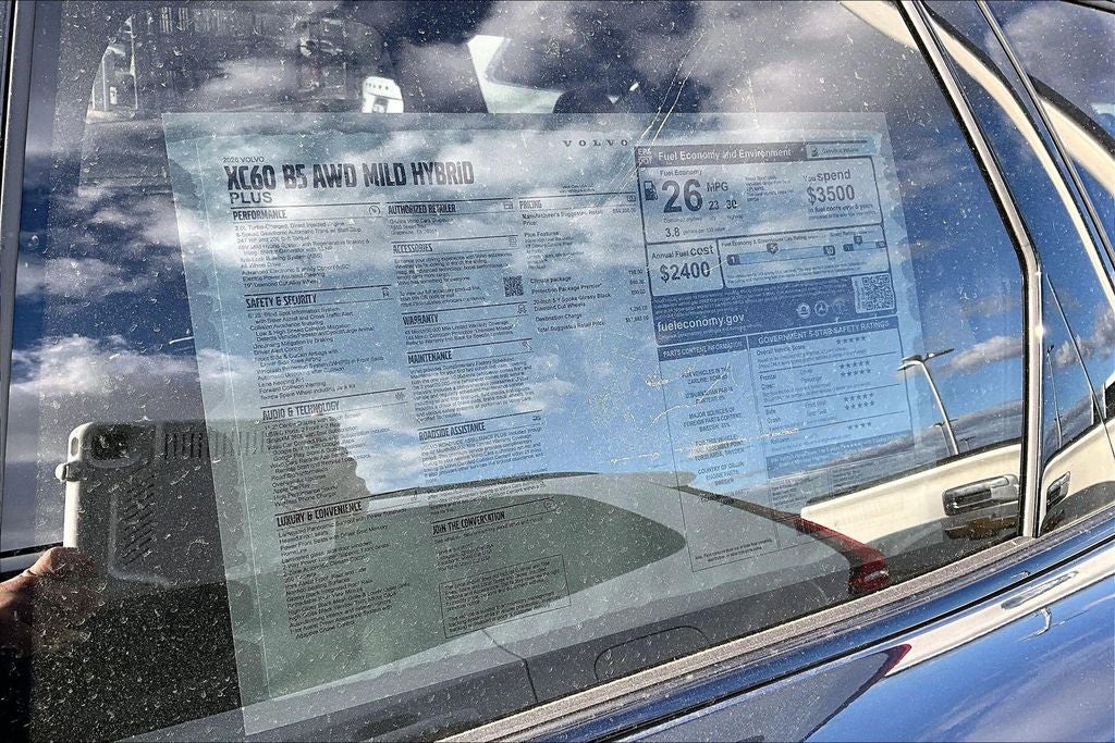 2026 Volvo XC60 B5 Plus