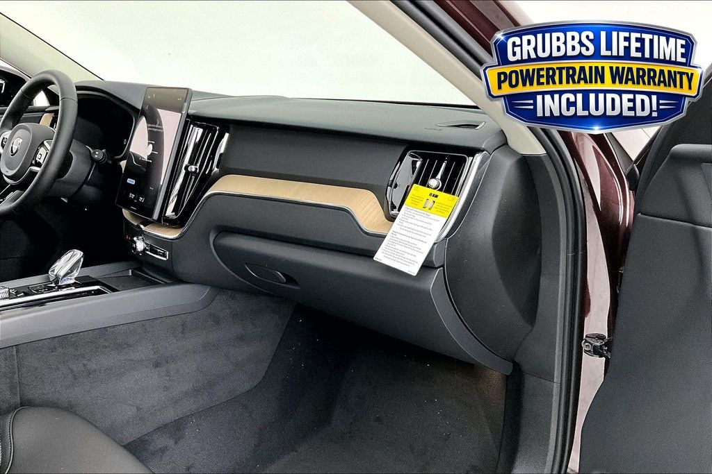 2026 Volvo XC60 B5 Plus