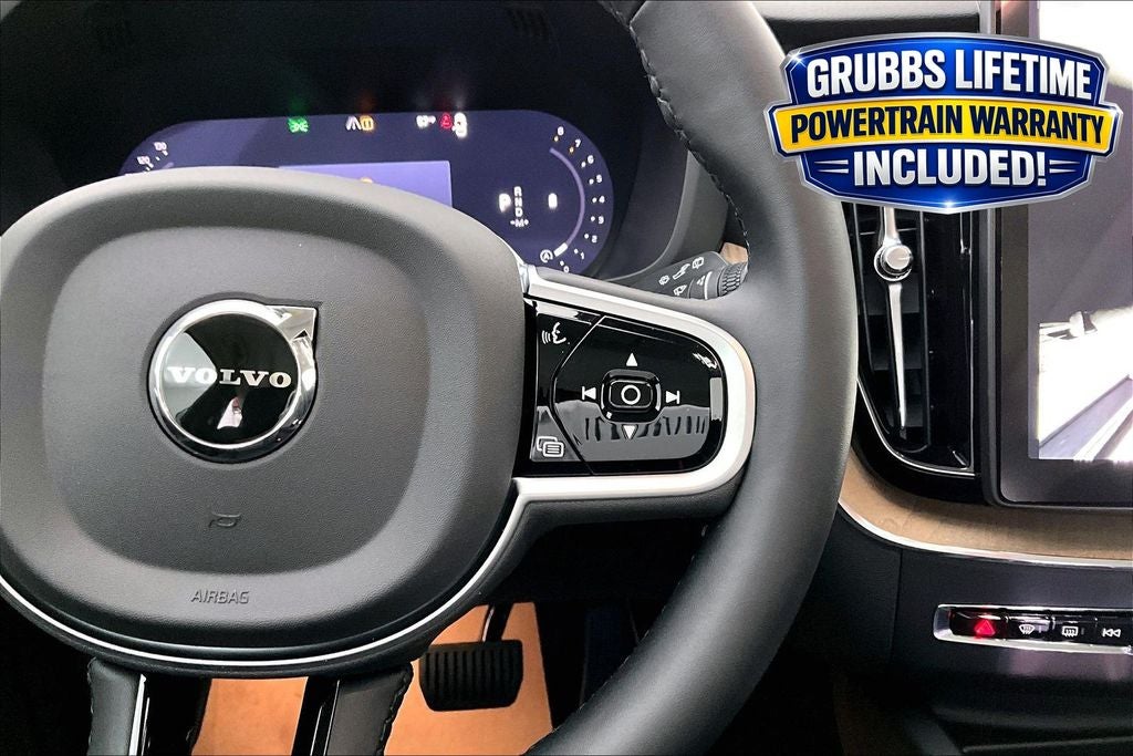 2026 Volvo XC60 B5 Plus