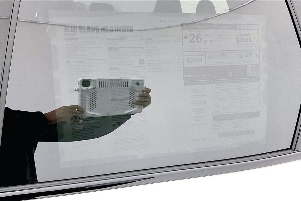 2026 Volvo XC60 B5 Plus