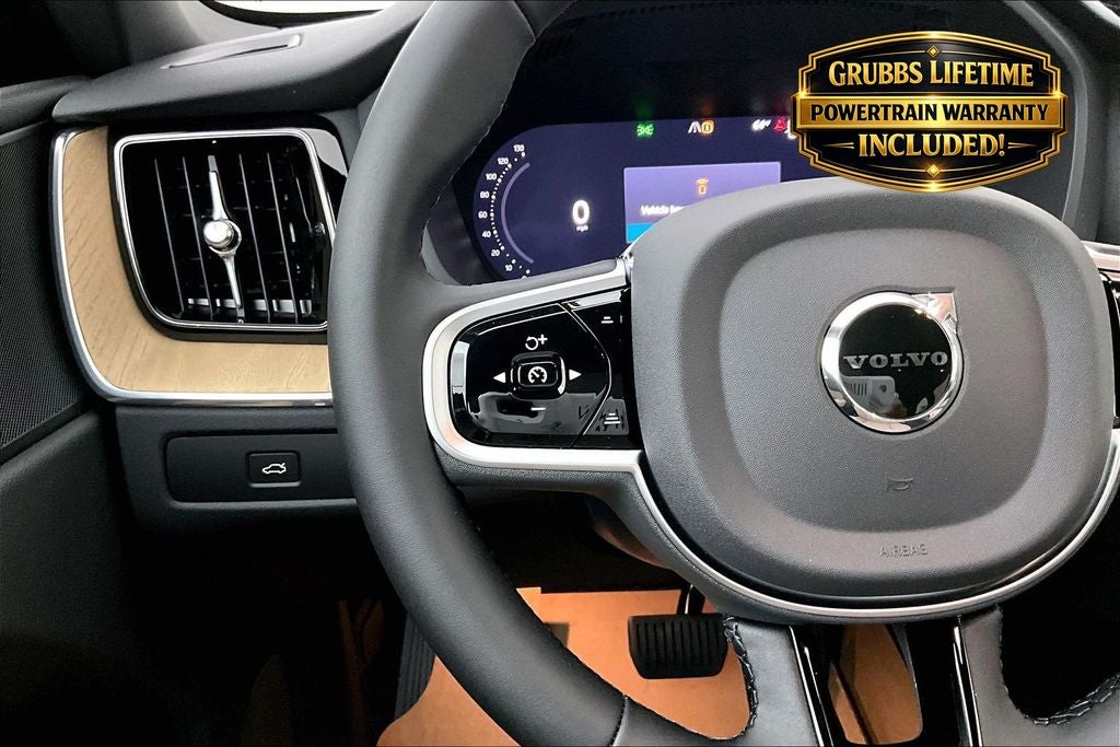 2026 Volvo XC60 B5 Plus