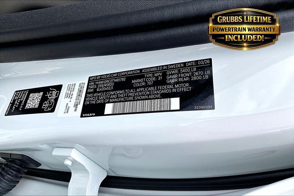 2026 Volvo XC60 B5 Plus