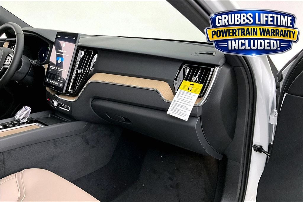 2026 Volvo XC60 B5 Plus