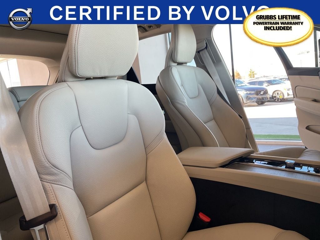 2025 Volvo XC60 PLUS