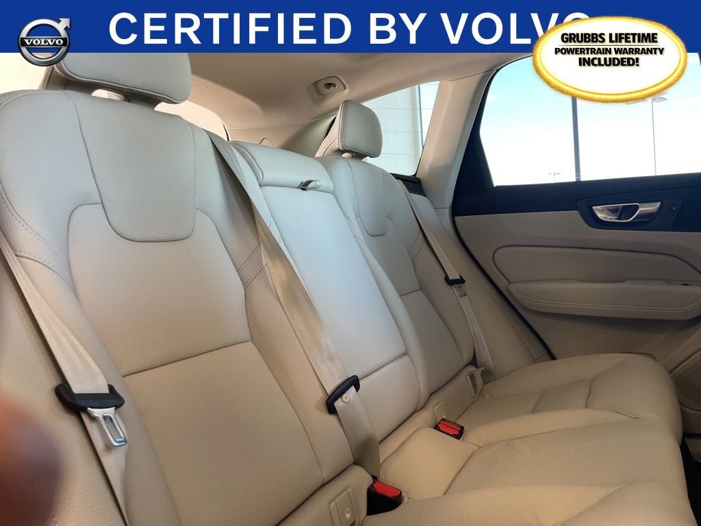 2025 Volvo XC60 PLUS