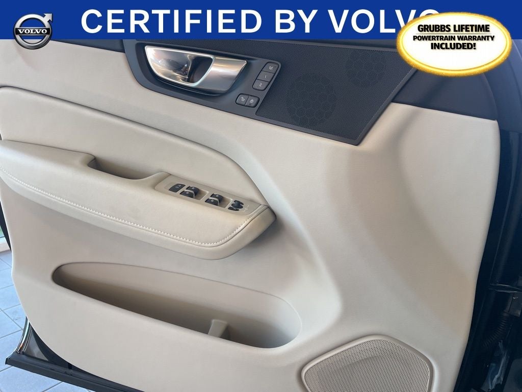 2025 Volvo XC60 PLUS