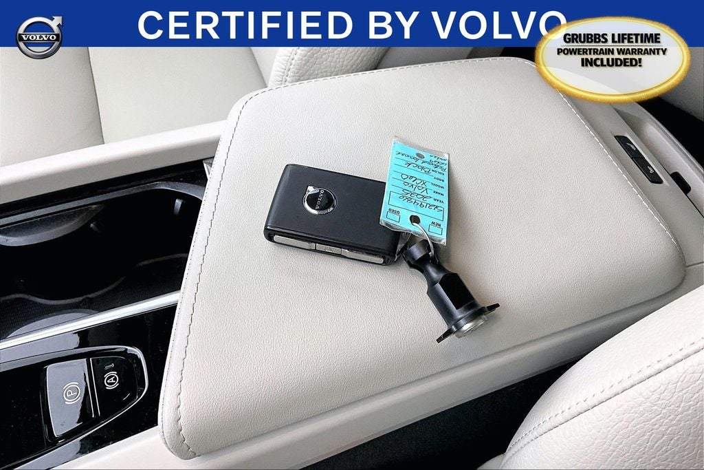 2025 Volvo XC60 B5 Plus