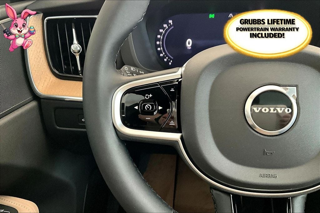 2026 Volvo XC60 B5 Plus