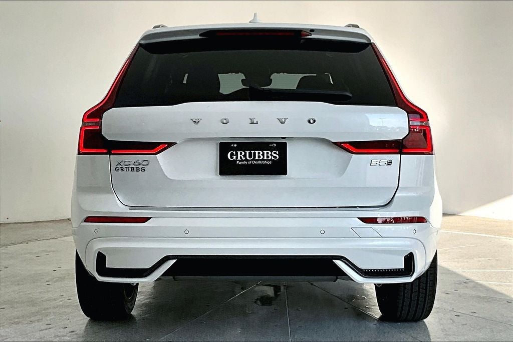2026 Volvo XC60 B5 Plus