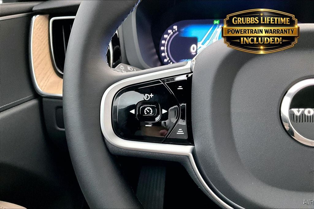 2026 Volvo XC60 B5 Plus