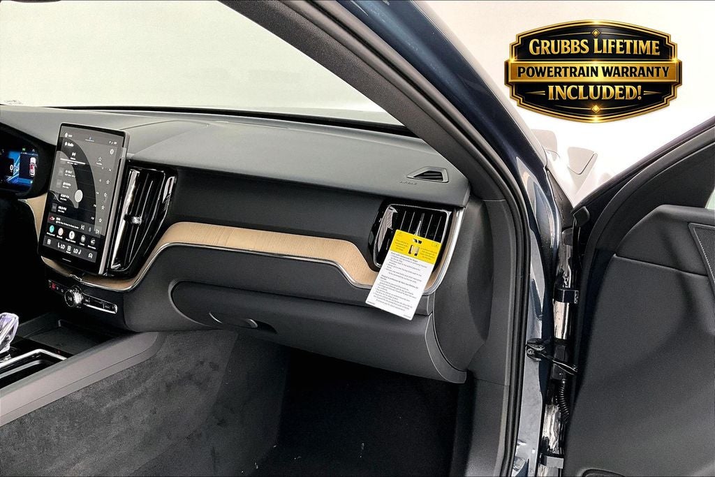 2026 Volvo XC60 B5 Plus