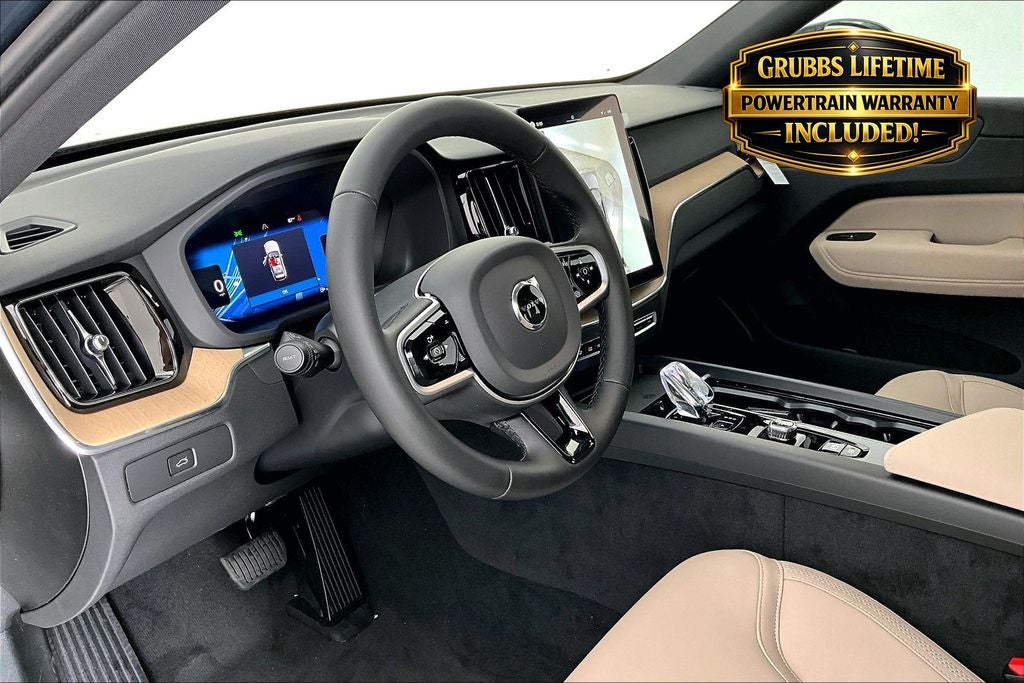 2026 Volvo XC60 B5 Plus