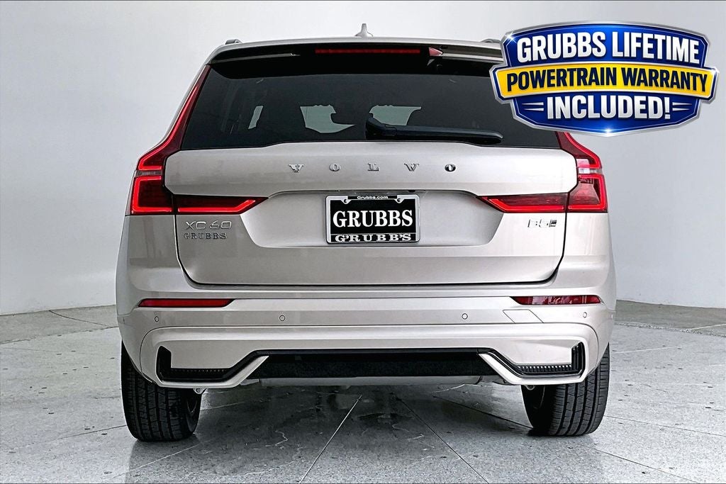 2026 Volvo XC60 B5 Plus