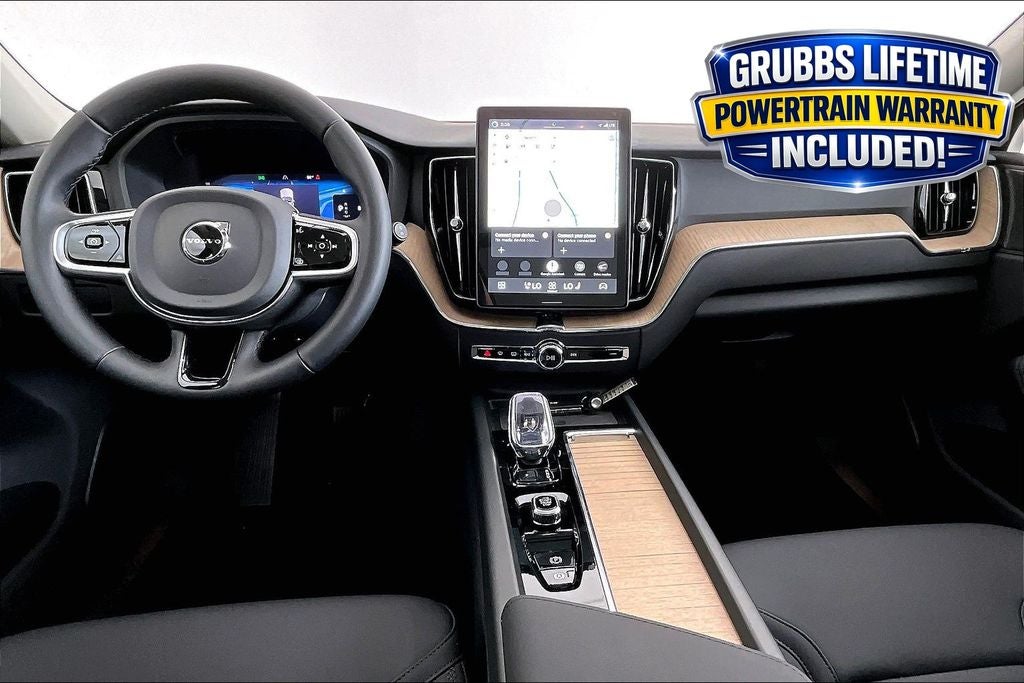 2026 Volvo XC60 B5 Plus