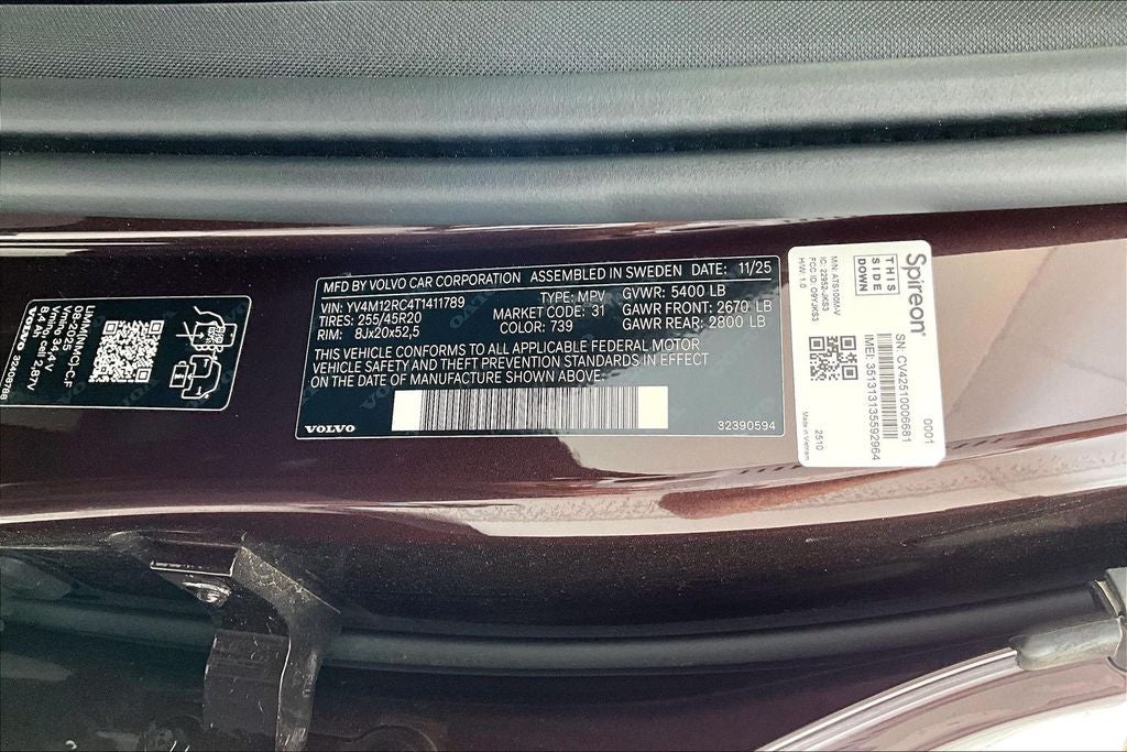 2026 Volvo XC60 B5 Plus