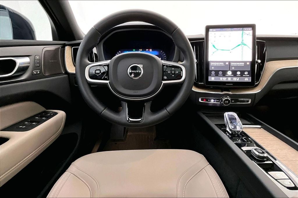 2026 Volvo XC60 B5 Plus