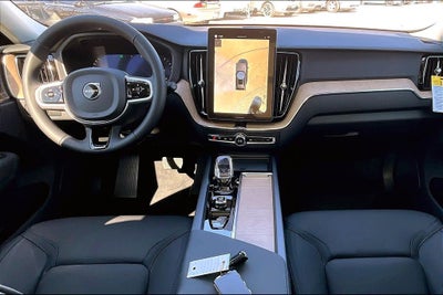 2026 Volvo XC60 B5 Plus