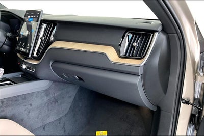 2026 Volvo XC60 B5 Plus