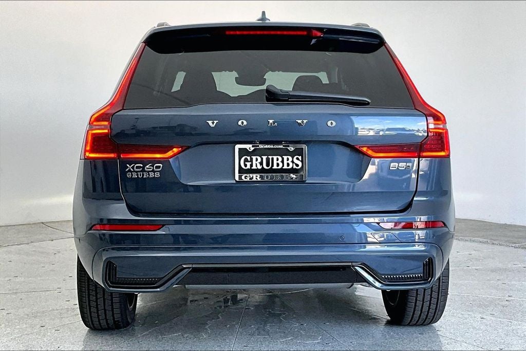 2026 Volvo XC60 B5 Plus