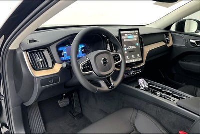 2026 Volvo XC60 B5 Plus