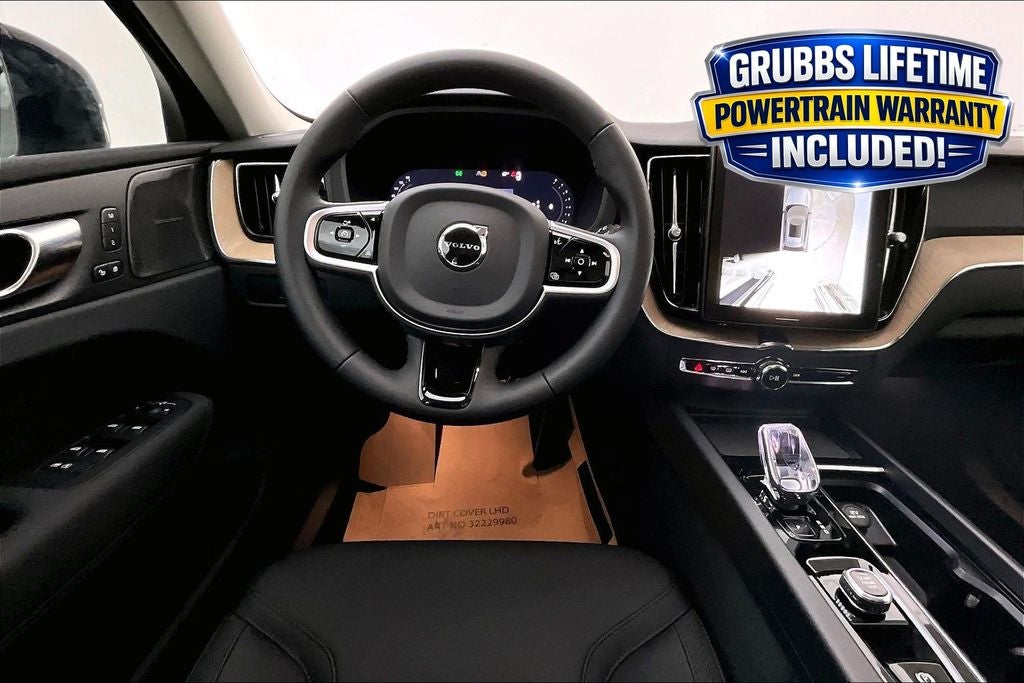 2026 Volvo XC60 B5 Plus