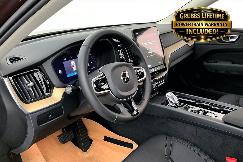 2026 Volvo XC60 B5 Plus