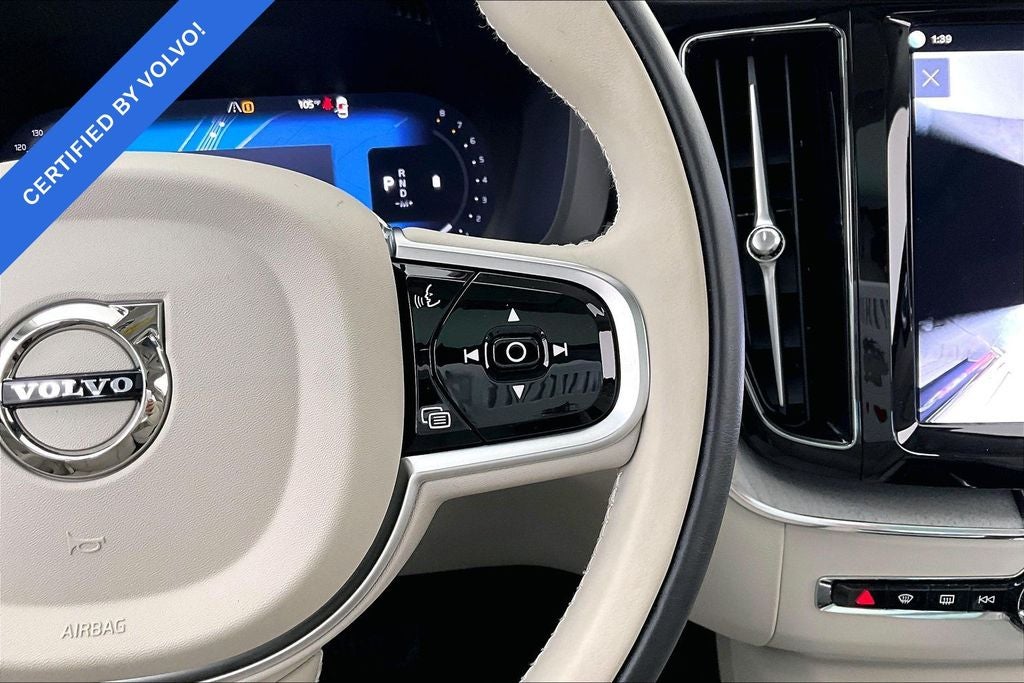 2025 Volvo XC60 B5 Plus