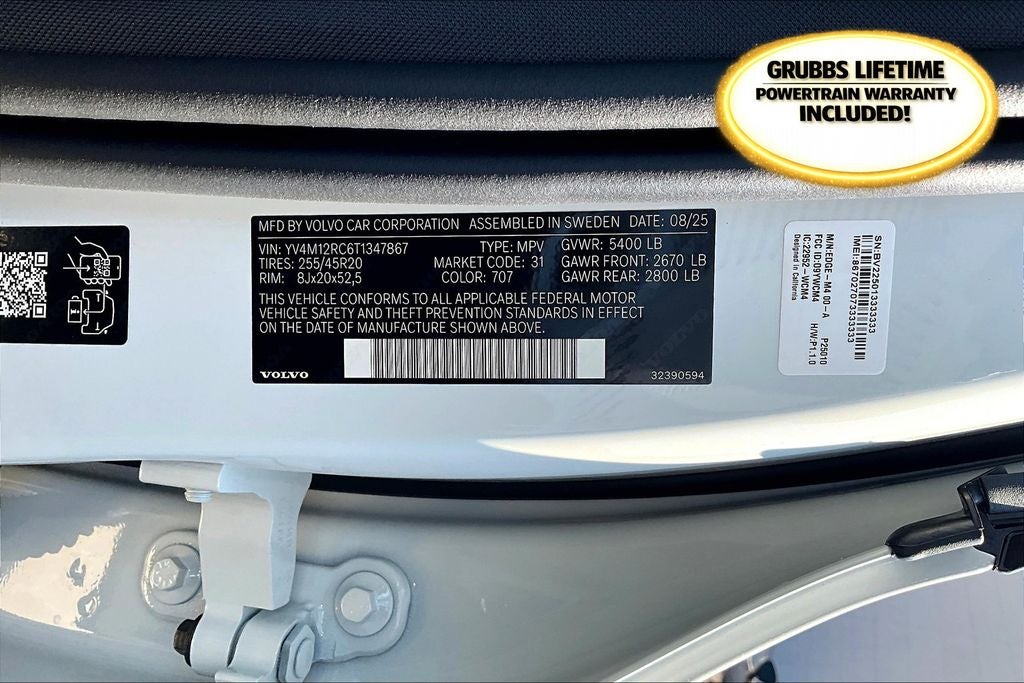 2026 Volvo XC60 B5 Plus