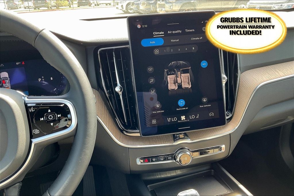 2026 Volvo XC60 B5 Plus