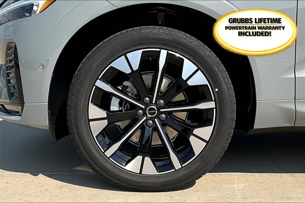 2026 Volvo XC60 B5 Plus