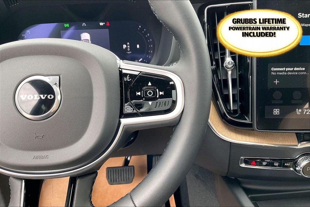 2026 Volvo XC60 B5 Plus