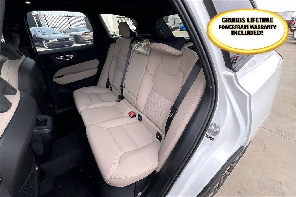 2026 Volvo XC60 B5 Plus