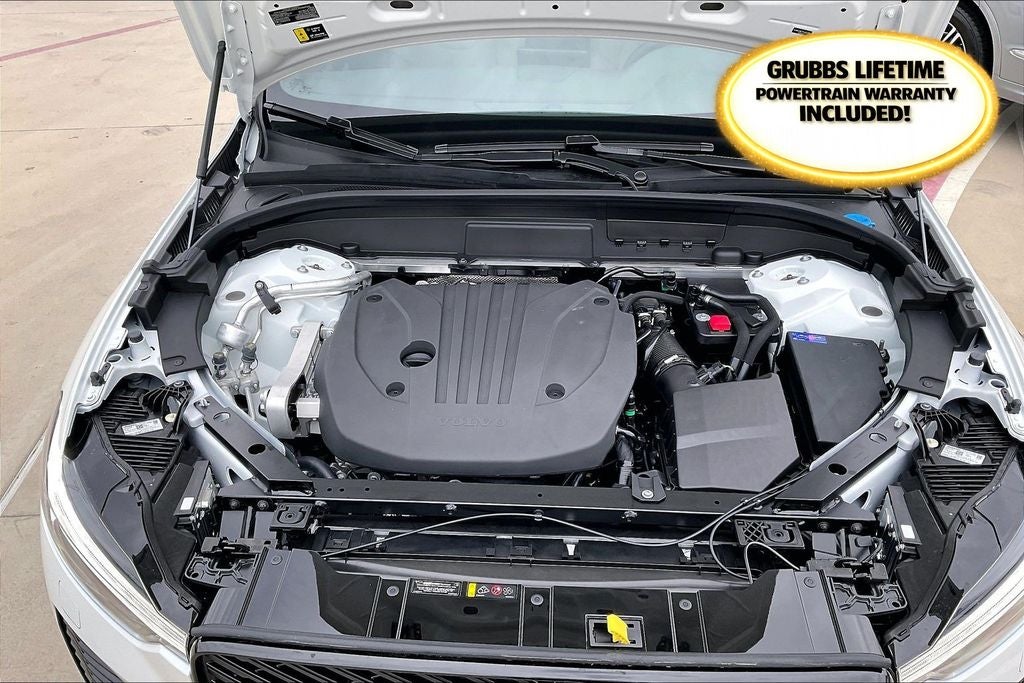 2026 Volvo XC60 B5 Plus