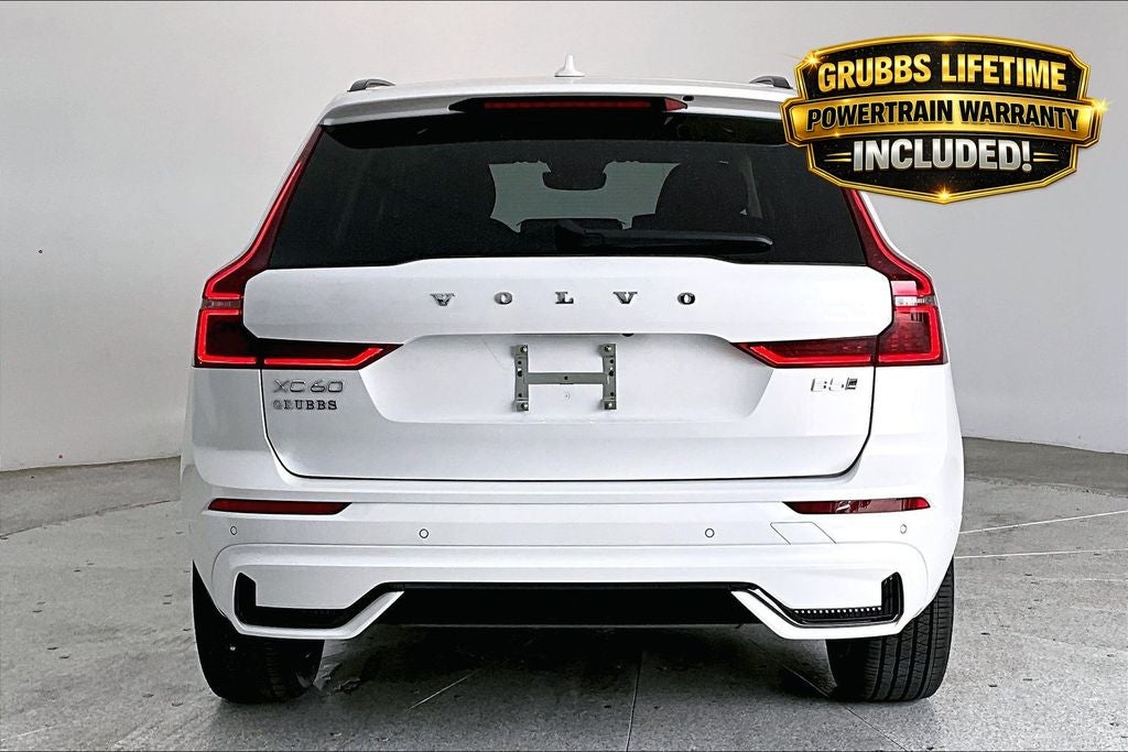 2026 Volvo XC60 B5 Plus
