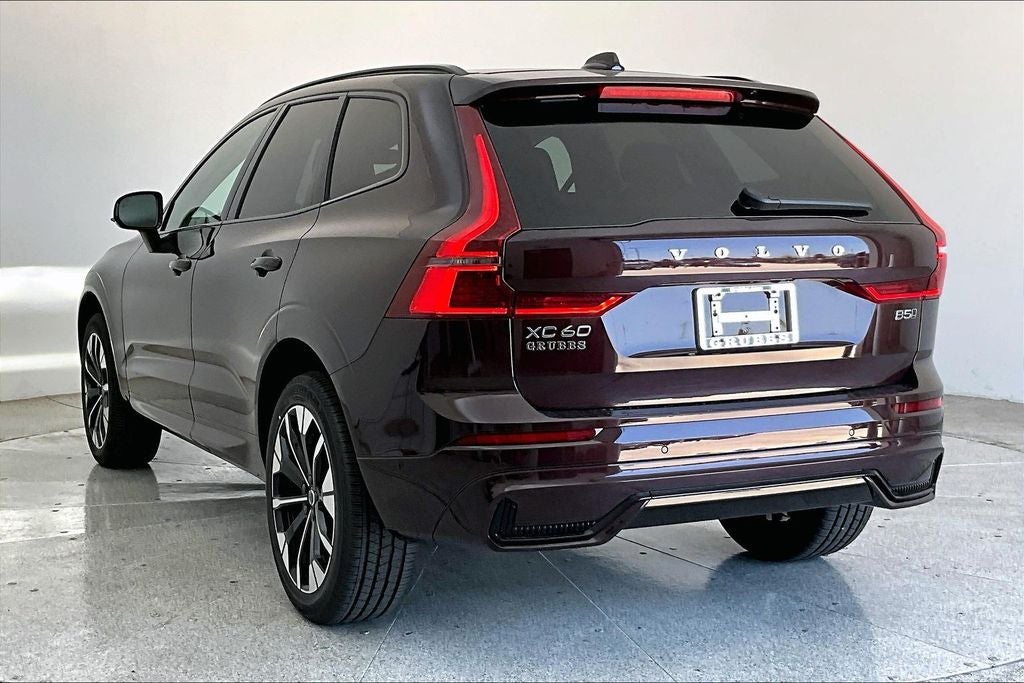 2026 Volvo XC60 B5 Plus