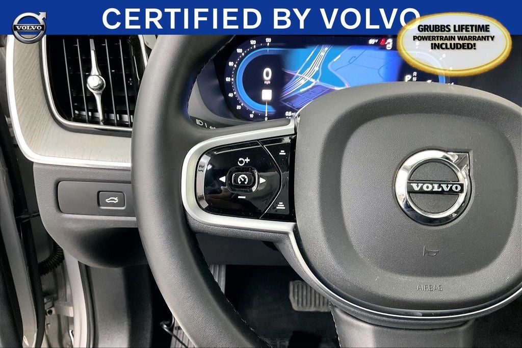 2025 Volvo XC60 B5 Plus