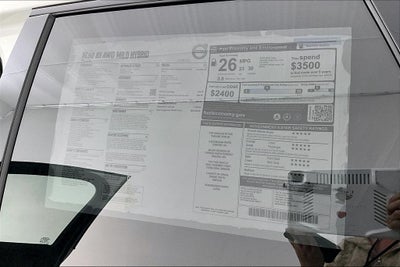2026 Volvo XC60 B5 Plus