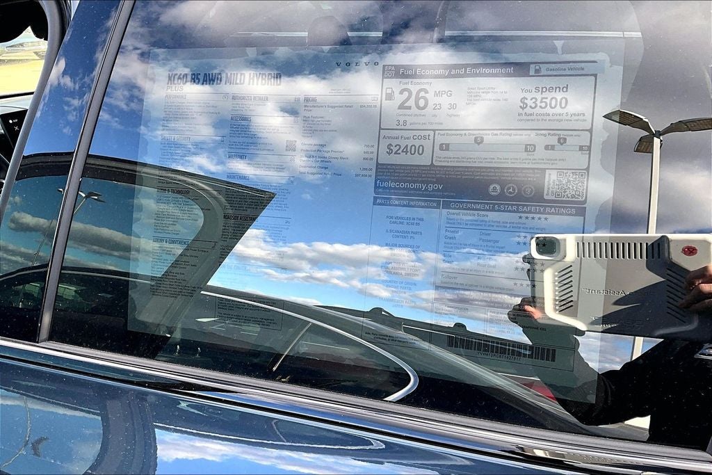 2026 Volvo XC60 B5 Plus