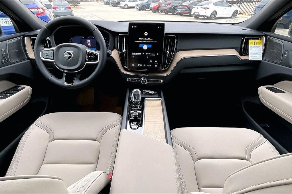 2026 Volvo XC60 B5 Plus