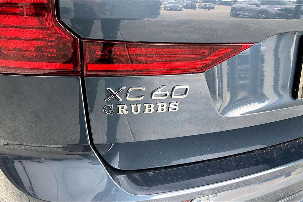 2026 Volvo XC60 B5 Plus