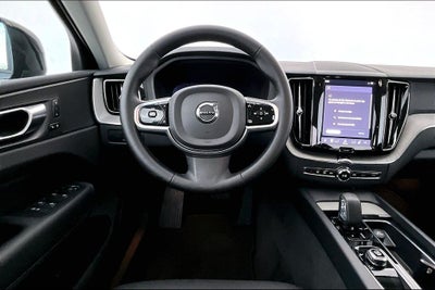 2025 Volvo XC60 B5 Plus