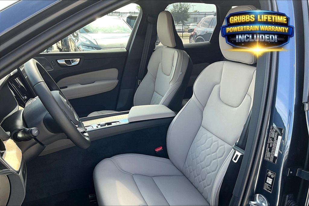 2026 Volvo XC60 B5 Plus