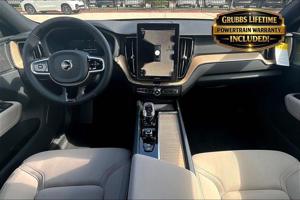 2026 Volvo XC60 B5 Plus