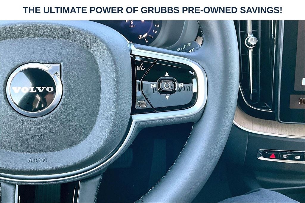 2026 Volvo XC60 B5 Plus