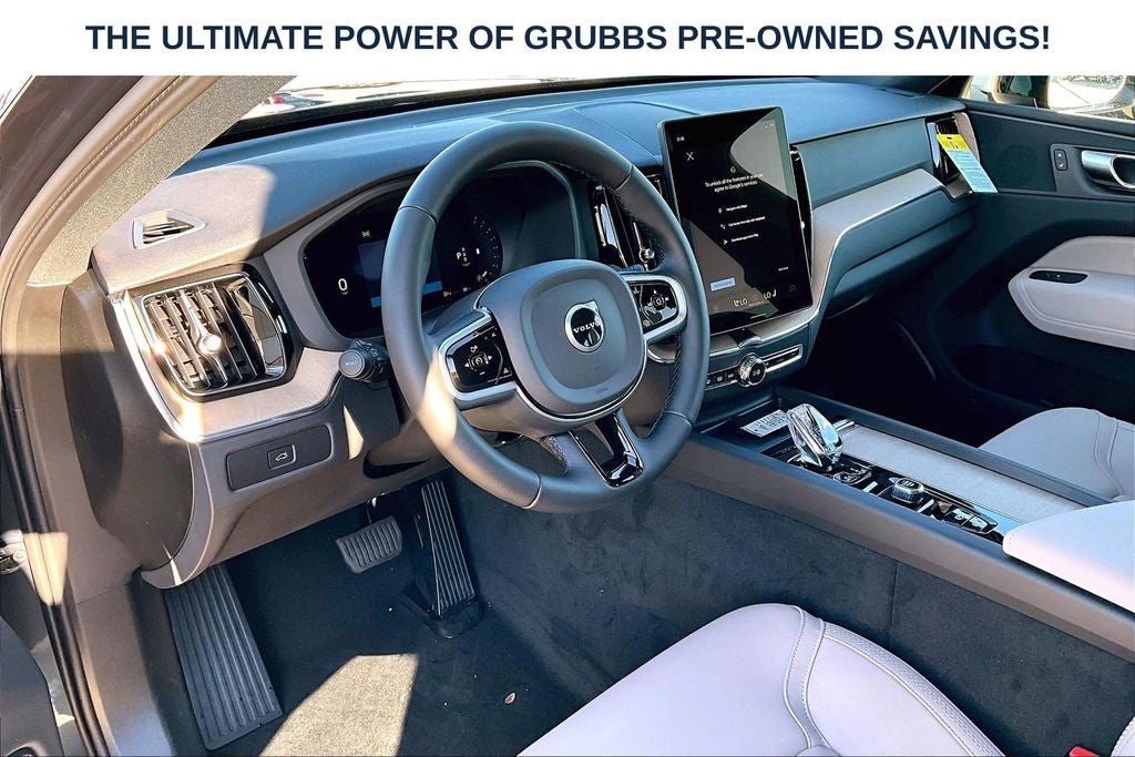 2026 Volvo XC60 B5 Plus