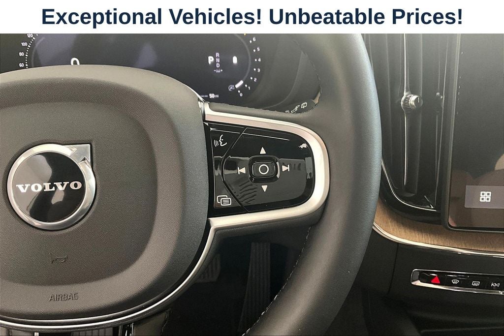 2026 Volvo XC60 B5 Plus