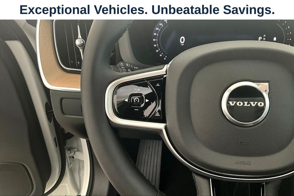 2026 Volvo XC60 B5 Plus