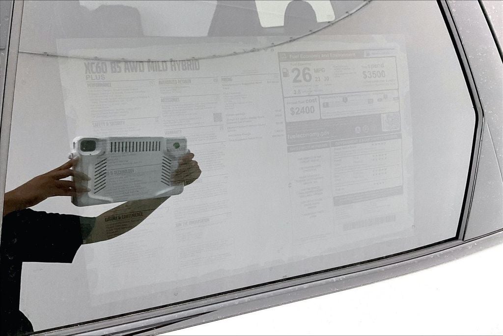 2026 Volvo XC60 B5 Plus