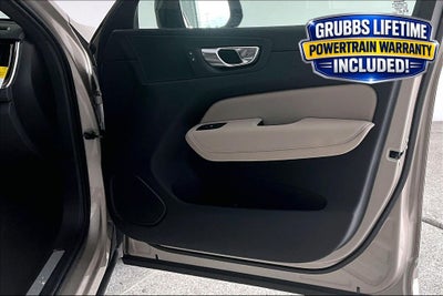 2026 Volvo XC60 B5 Plus