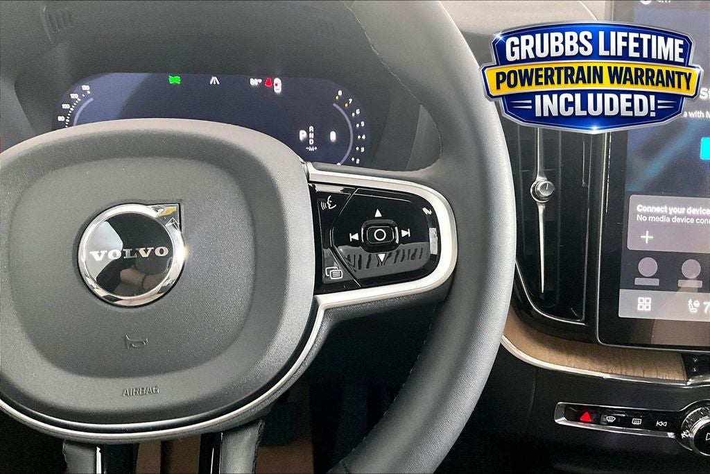 2026 Volvo XC60 B5 Plus